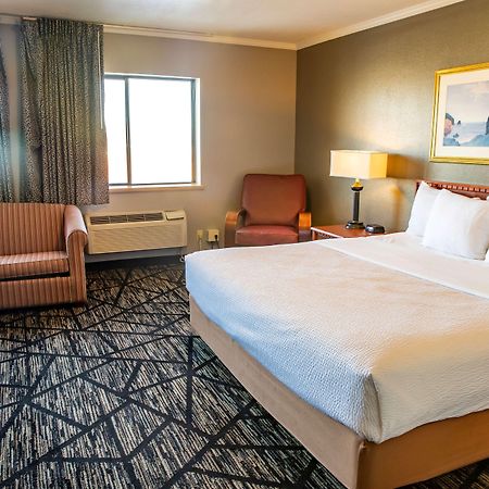 La Quinta Inn by Wyndham Milwaukee Airport / Oak Creek Bagian luar foto