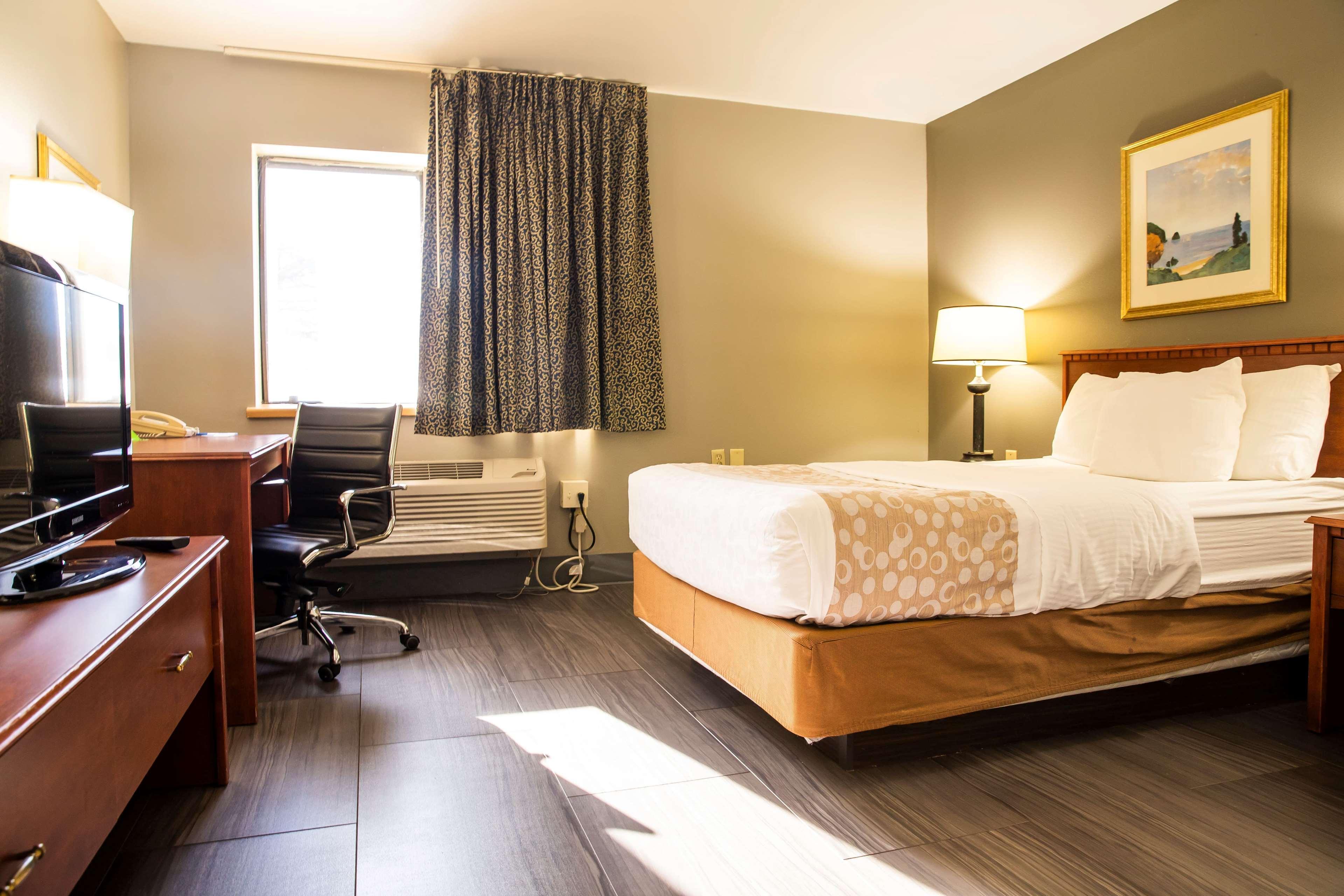La Quinta Inn by Wyndham Milwaukee Airport / Oak Creek Bagian luar foto