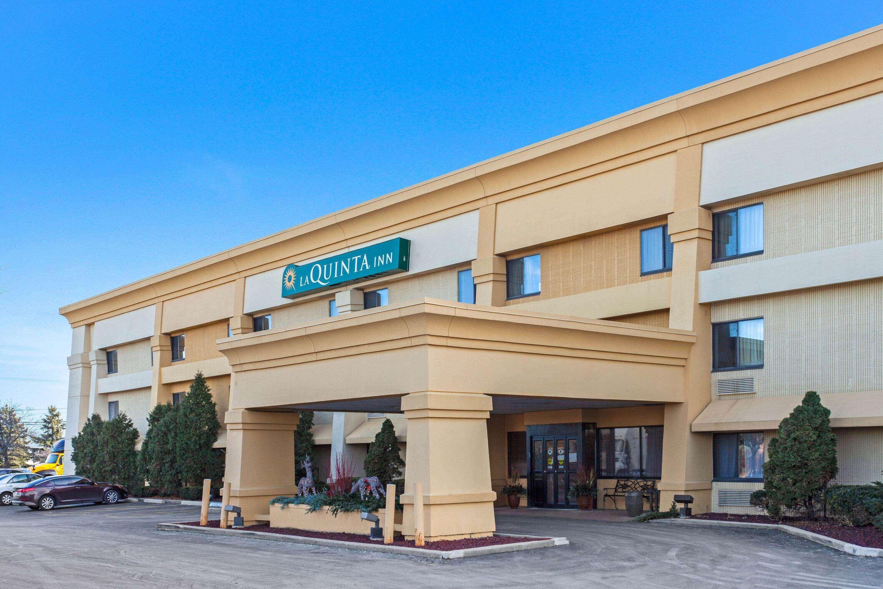 La Quinta Inn by Wyndham Milwaukee Airport / Oak Creek Bagian luar foto