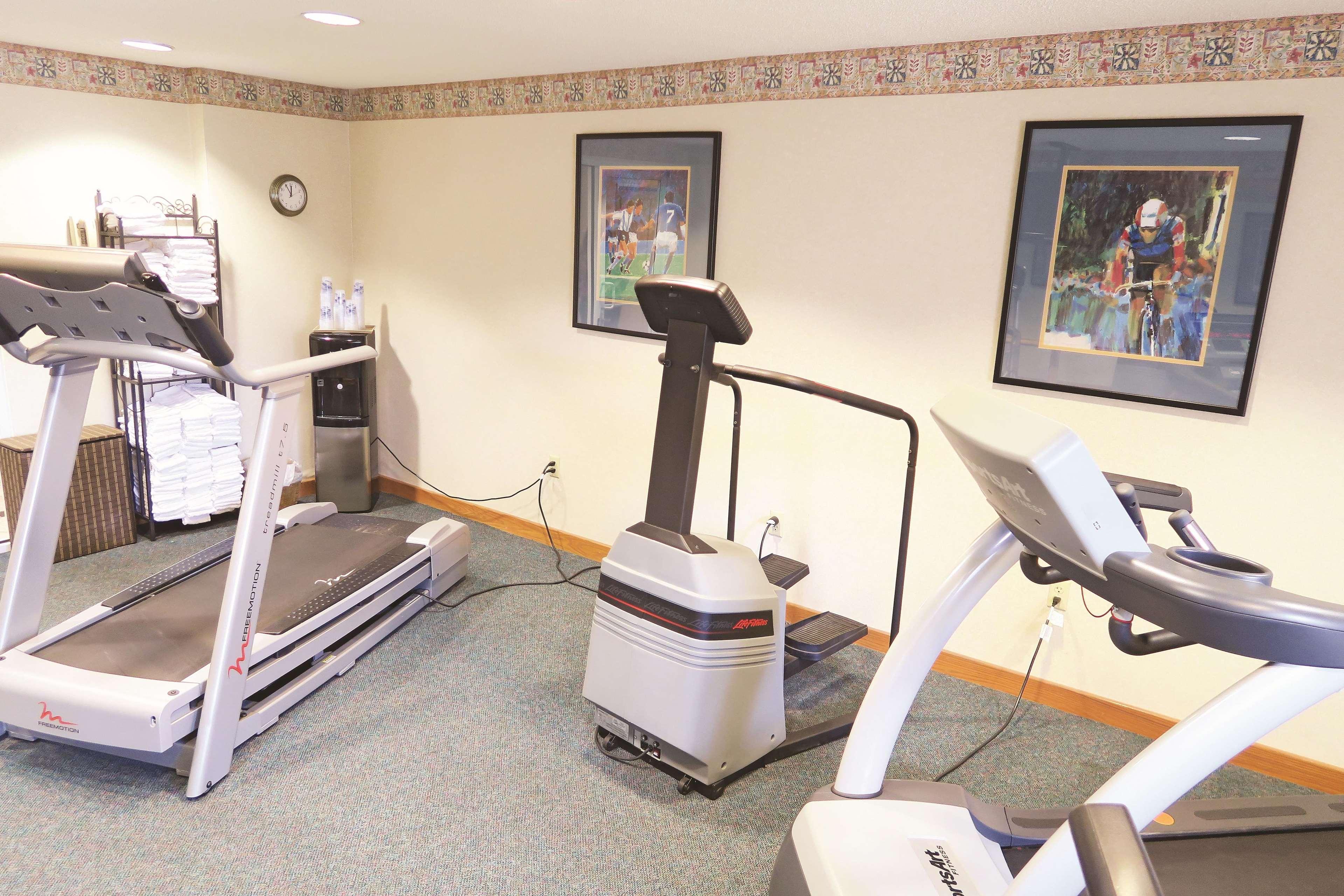 La Quinta Inn by Wyndham Milwaukee Airport / Oak Creek Bagian luar foto